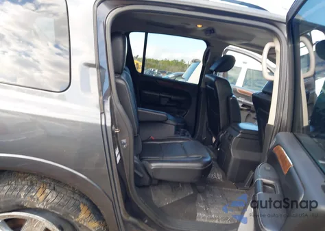 2012 Nissan Armada Platinum z USA, uszkodzony, nr VIN 5N1BA0NF6CN618476